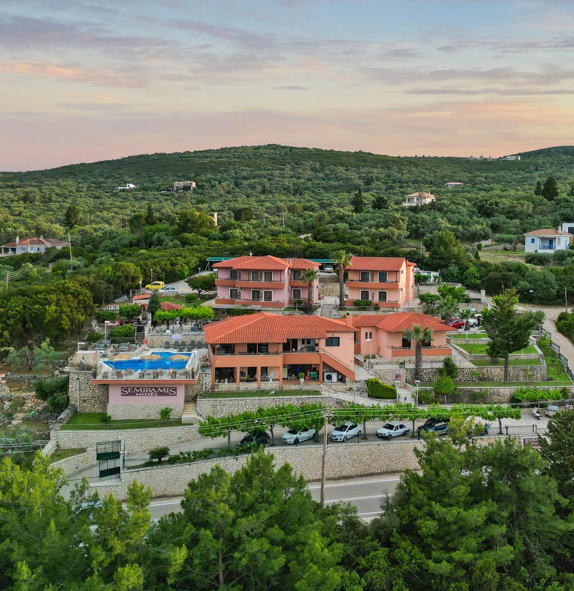 Hotel Semiramis Frínion Zewnętrze zdjęcie